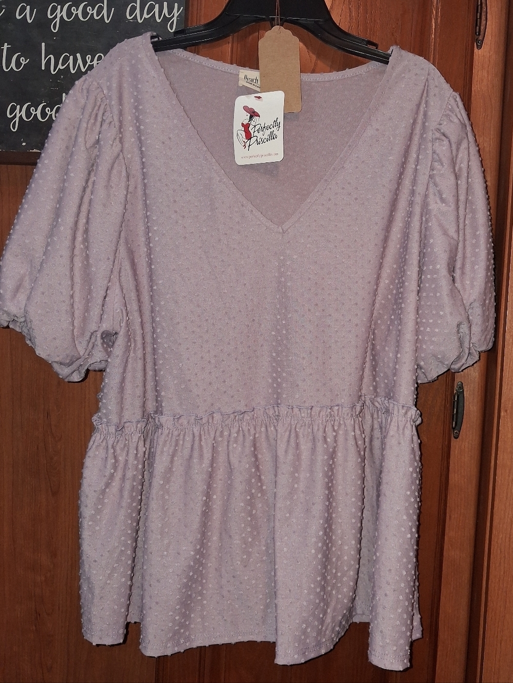 Peach Love Lavender Swiss Dot V-Neck Peplum Top In A 3X. NWT.
